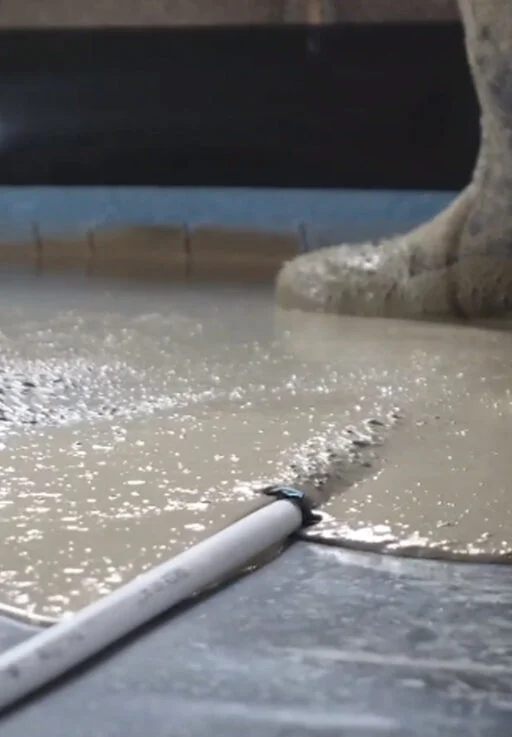 Tijdsreductie met sneldrogende cement vloeichape